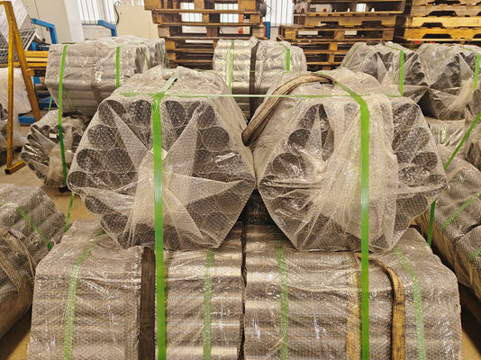 خرید سیم کشی فولادی پیش رنگ شده با ضخامت پوشش پشتی 5 ‰ 7μm و عرض 700 ‰ 1250mm برای کاربردهای صنعتی online manufacture