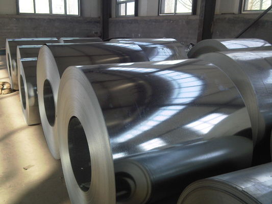 خرید 508mm / 610mm ID Hot Dip Galvanized Steel Coils 600~1500mm عرض برای ساختمان و ماشین آلات online manufacture