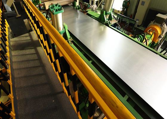 خرید JIS G3321 DX51D AZ50 Spangle Regular Steel Coil Galvalume Prepainted online manufacture