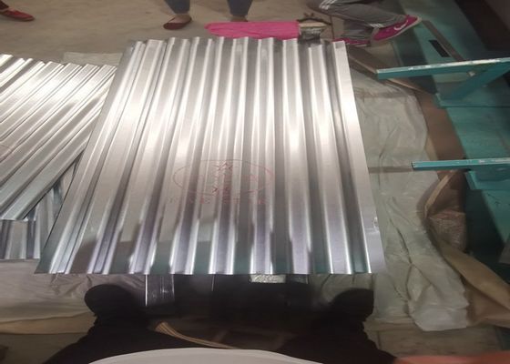 خرید Q345 SGCC G60 سقف موج دار پانل های فلزی راه راه 12 فوت online manufacture